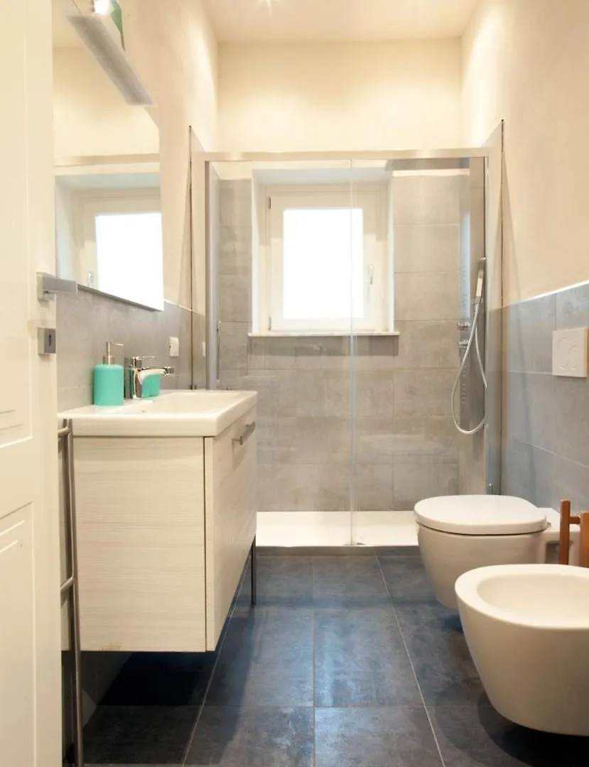 Lägenhet Suite Home Pisa Italien